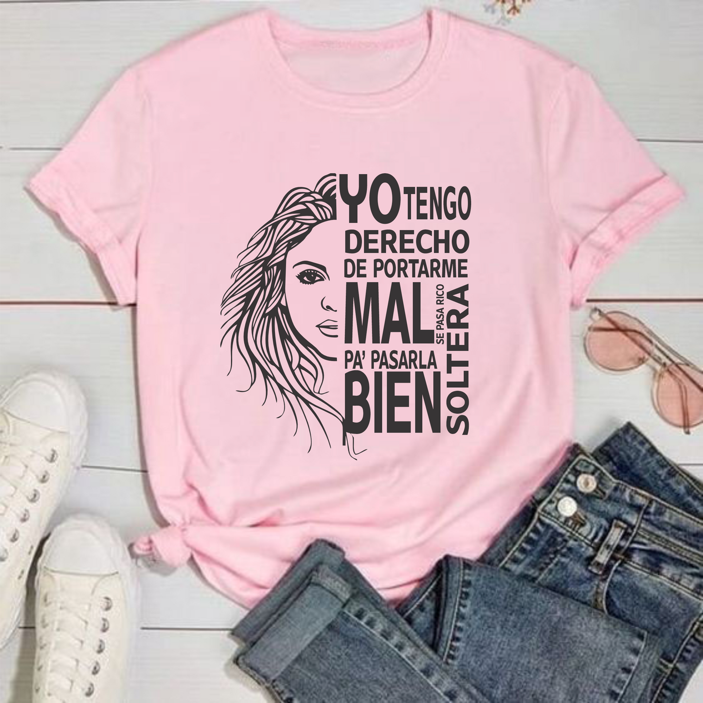 Camiseta Concierto Shakira , las mujeres ya no lloran , las mujeres Facturan