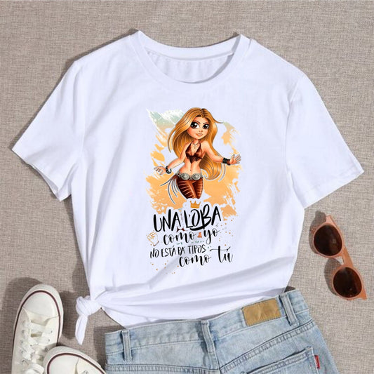 Camiseta Larga Mujer Shakira, una loba como yo no esta pa´tipos como tú